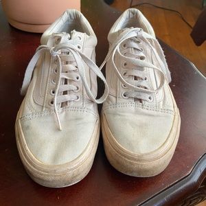 Light pink (rare monotone) Vans size W8